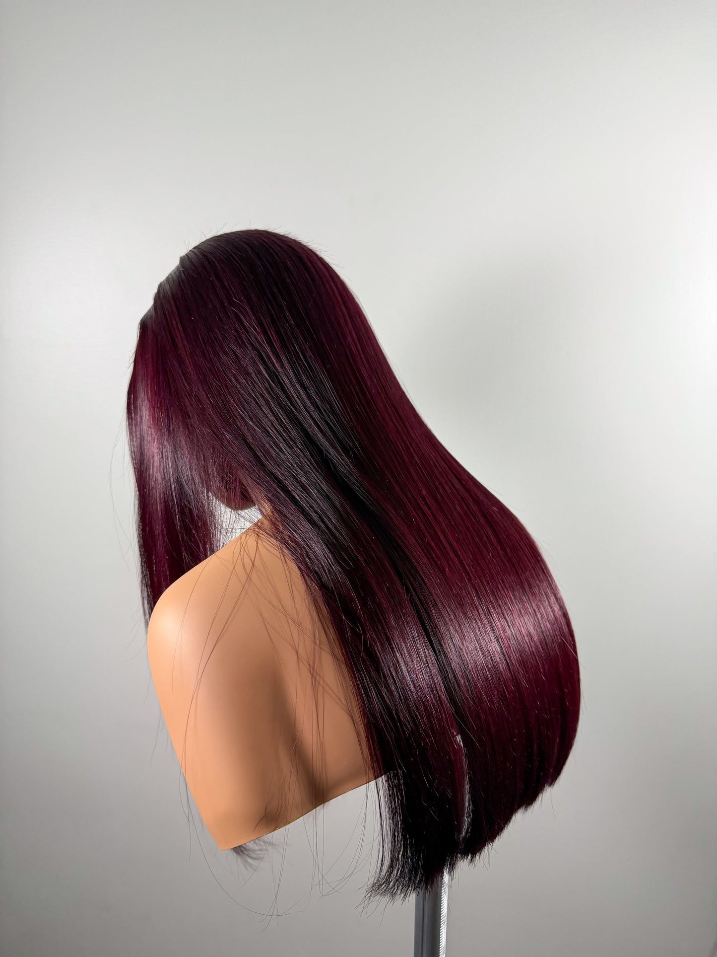 Liz Luxury Straight Wig
