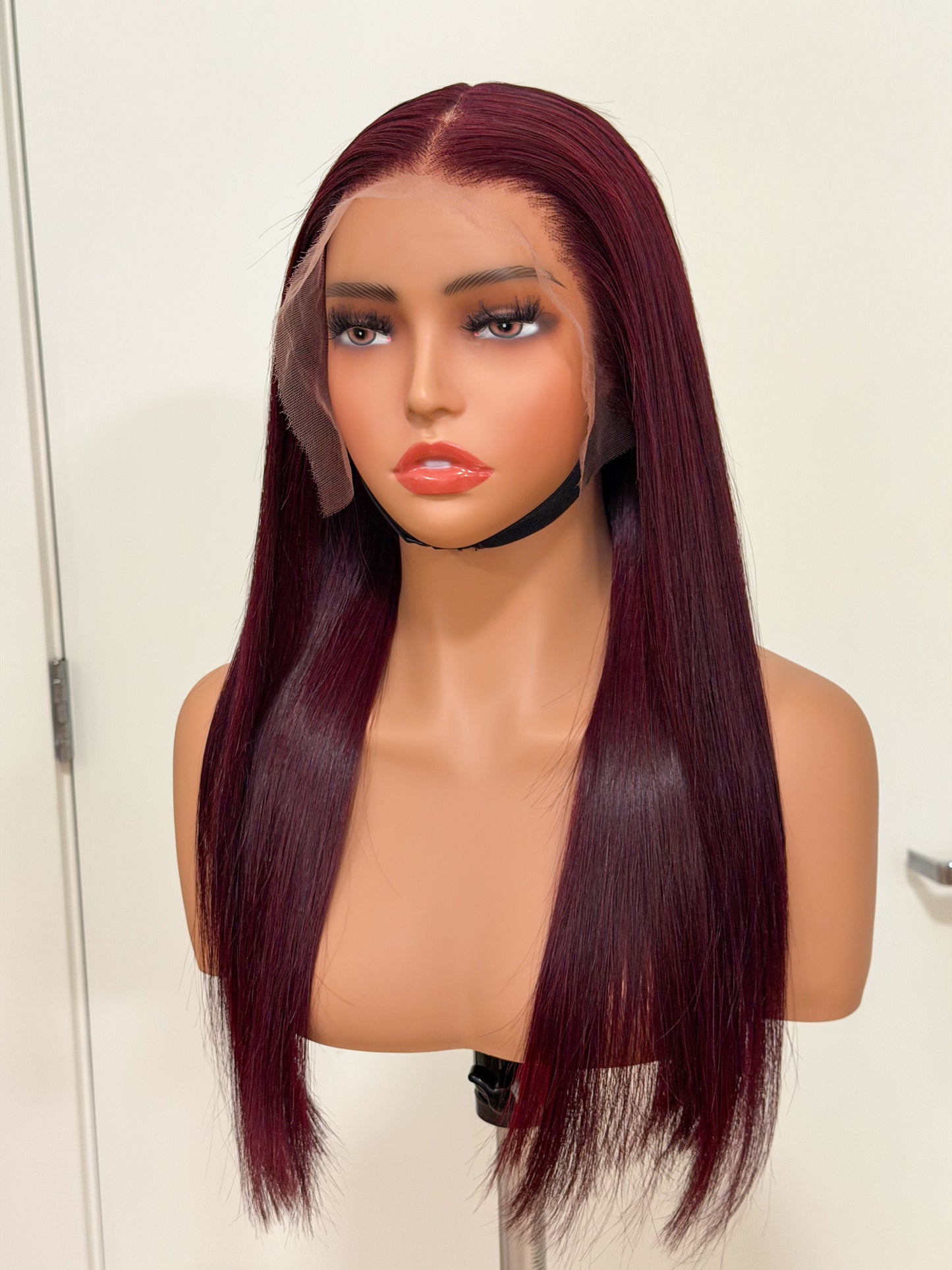 Liz Luxury Straight Wig